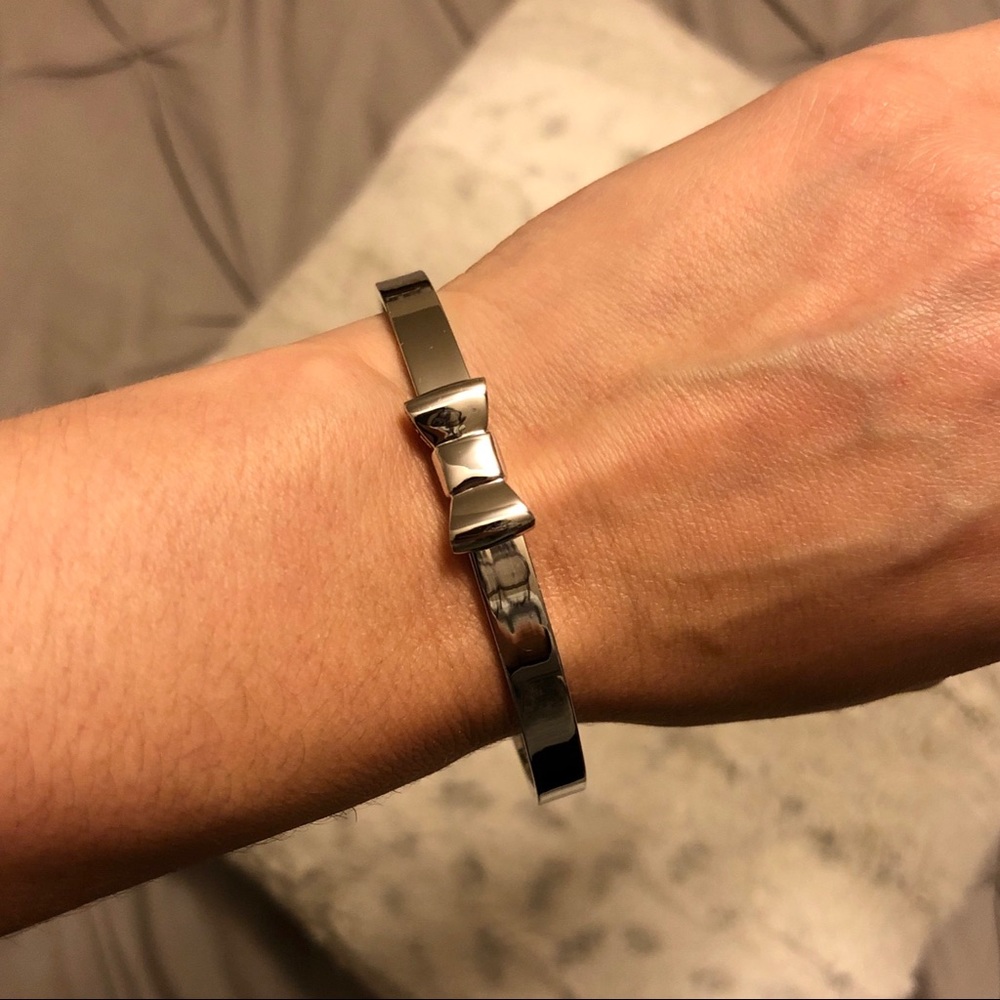Kate Spade New York silver bow bangle